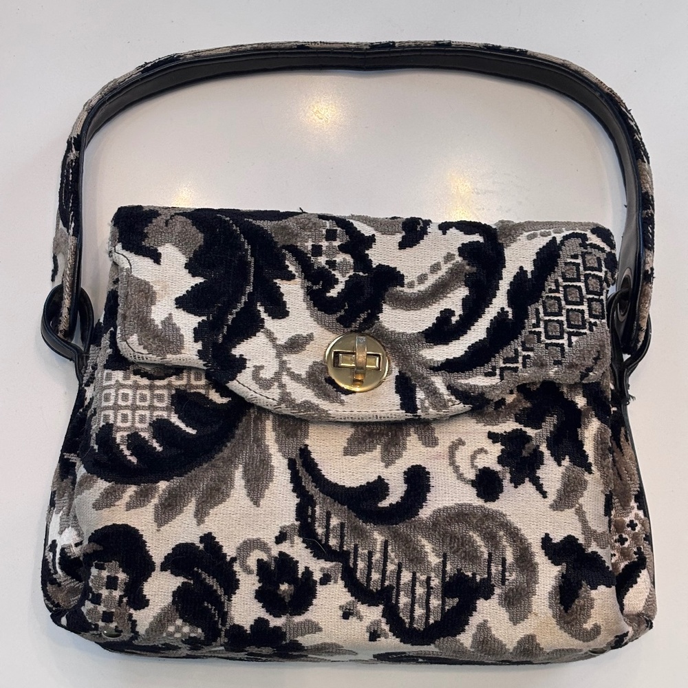 Vintage 1950-1960s Meyers carpetbag purse